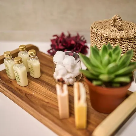 Spada Brand New With Garden 3 Min From Beach! Apartamento