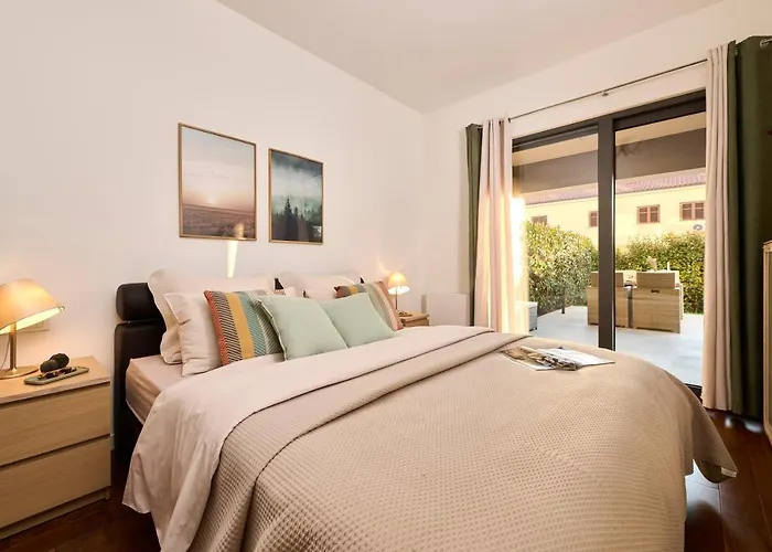 Spada Brand New With Garden 3 Min From Beach! Apartmán *