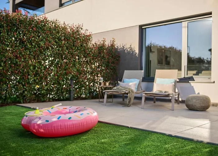 Apartman Spada Brand New With Garden 3 Min From Beach! Poreč