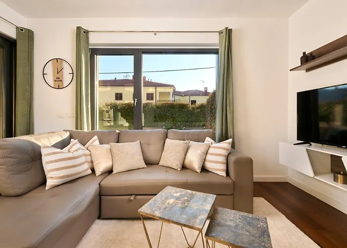 Apartman Spada Brand New With Garden 3 Min From Beach! Poreč