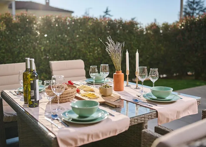 Spada Brand New With Garden 3 Min From Beach! Apartman